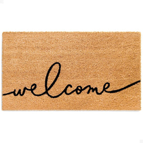 The Theodore Magnus door mat with natural coir at the entrance traps dirt.