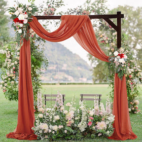 THORISE arch with triangle base providing lawn stability