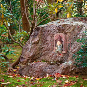 Thyle weatherproof resin gnome withstands sun and rain outdoors.