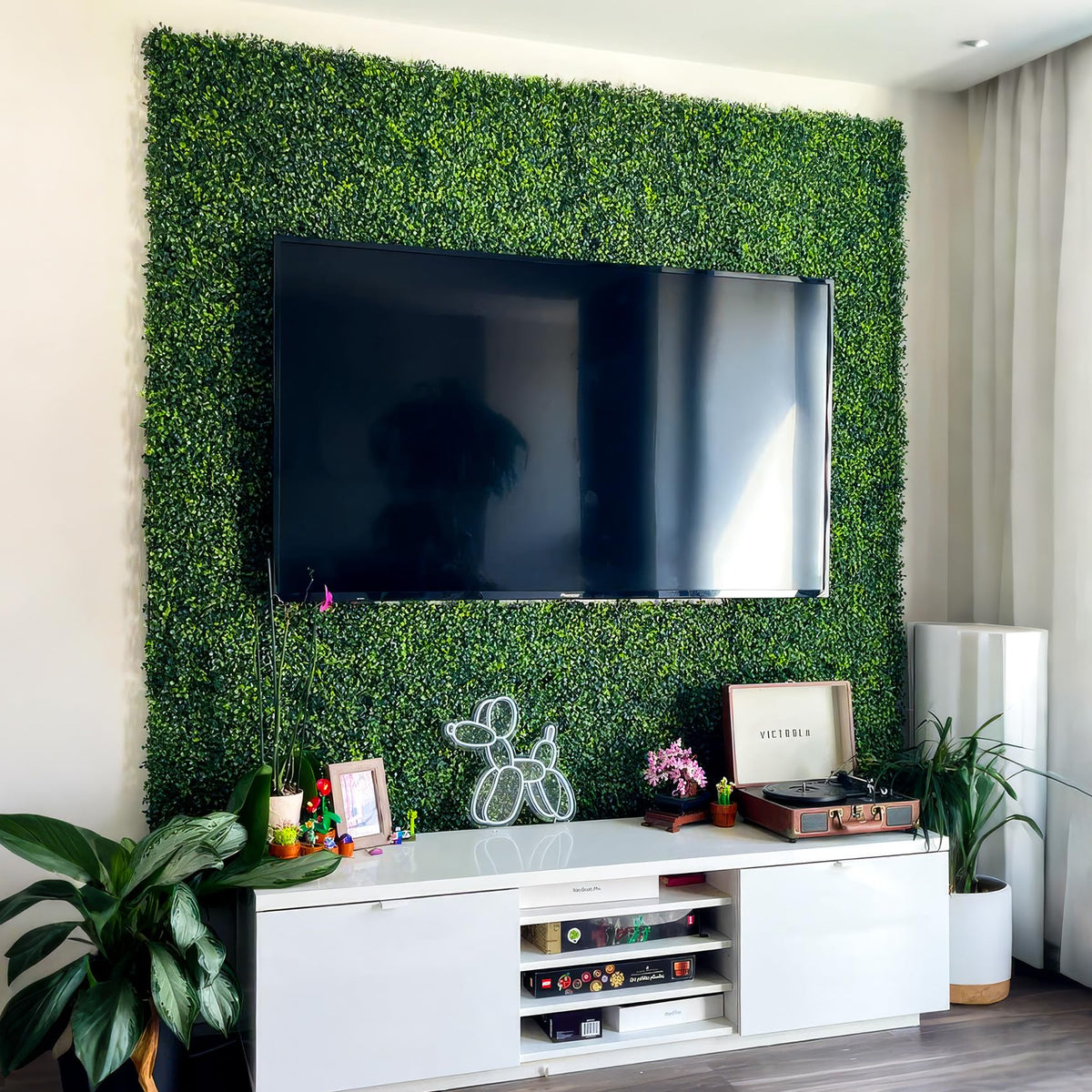 Ticanros Modular Grass Wall System for large backdrops