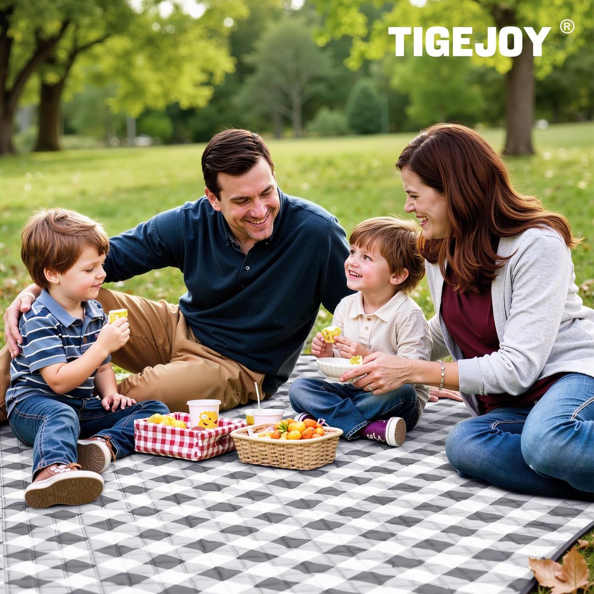 TigeJoy crossbody-carry-option frees your hands during trips.