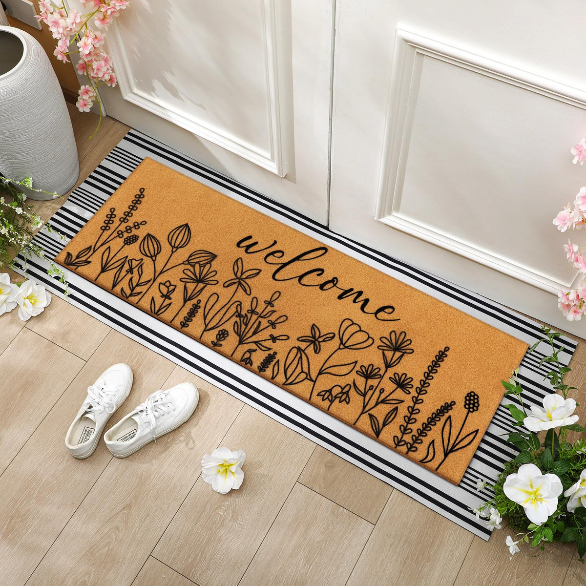 Tinideya dual-design welcome mats enhance two-entryway warmth and style.