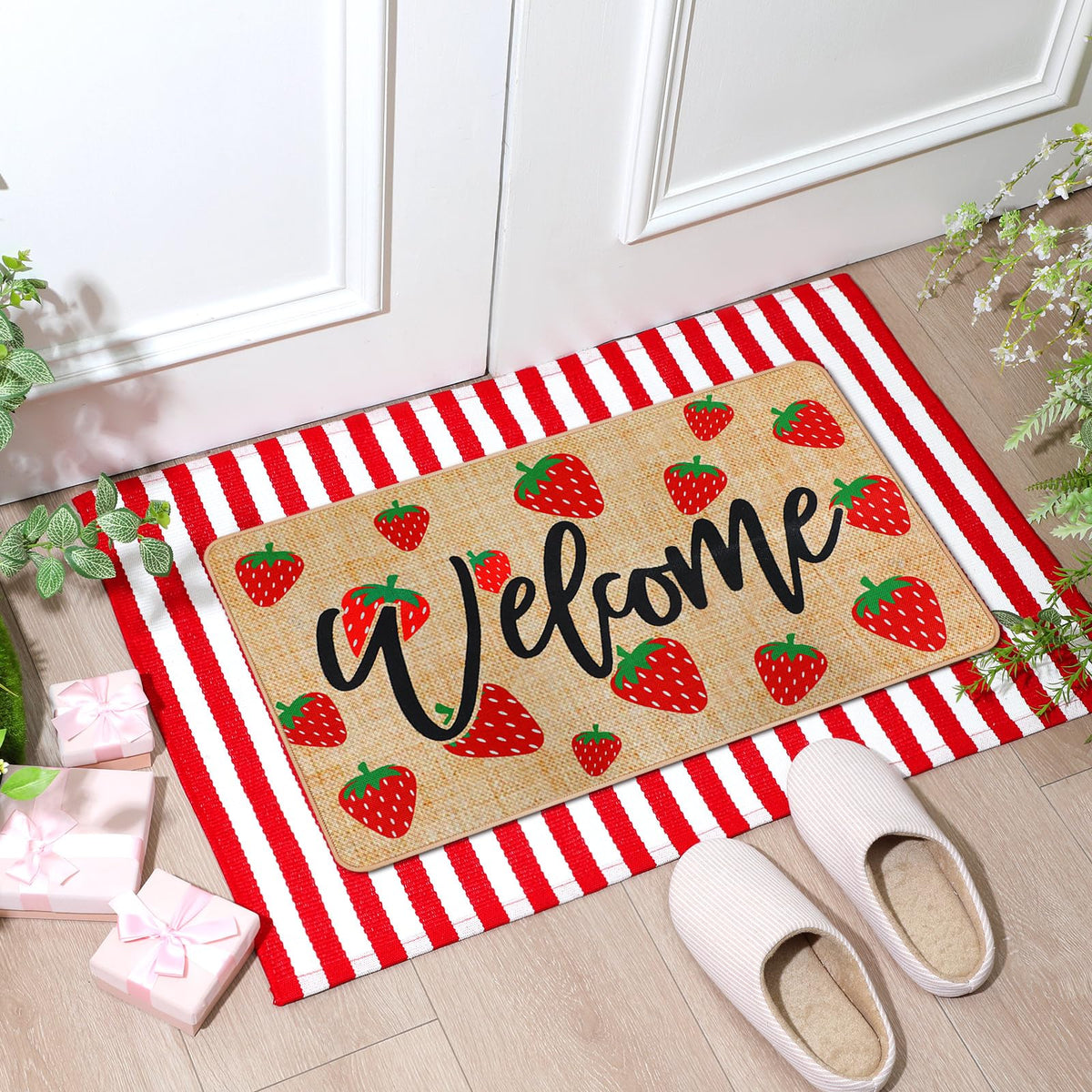 Tinideya strawberry layered doormat top: soft linen texture boosts style and stain resistance.