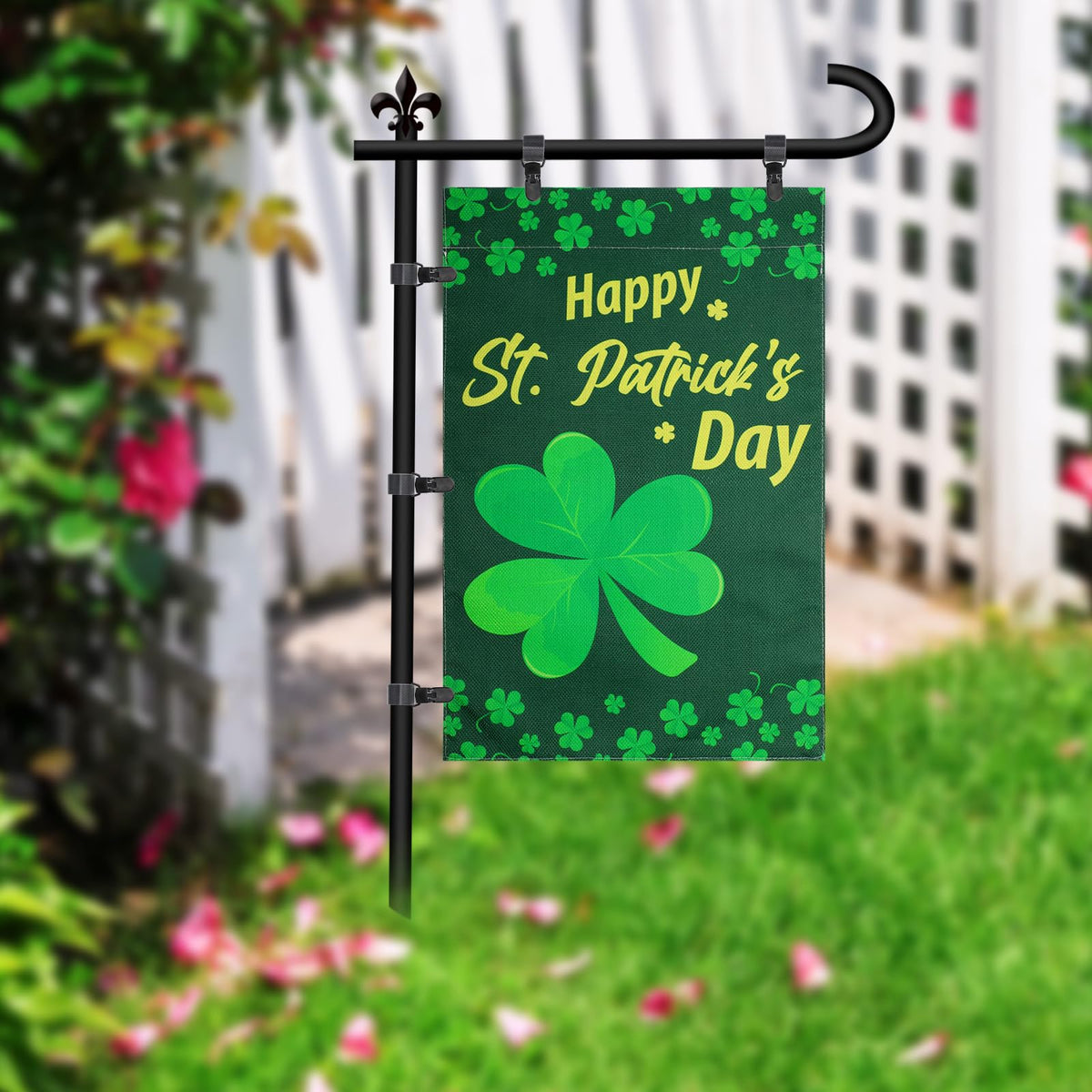 Tinoaly yard banner clip keeps banners in place during windy days.