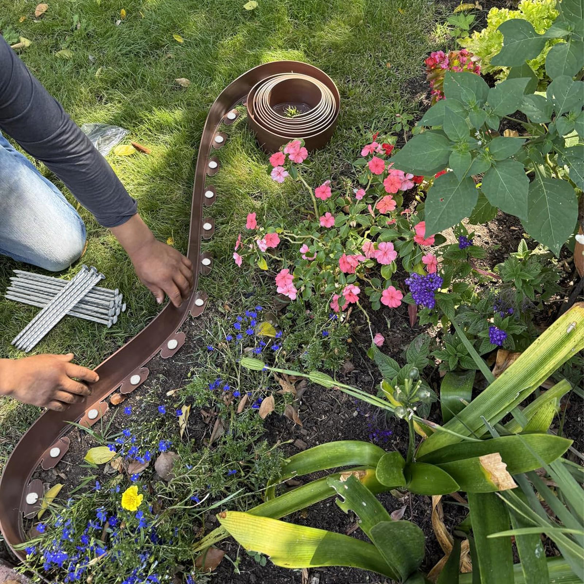 TINSKY lawn edging and paver edging spikes create clean, defined borders