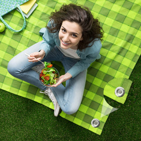 TINSKY low-profile stakes create smooth walking surfaces on rugs