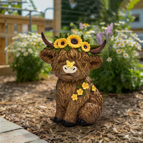 TISEJOY Highland Cow garden statue enhances outdoor patio space.