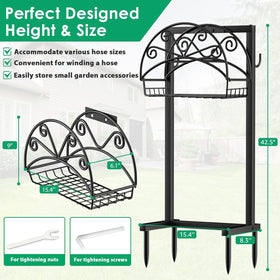 TomCare garden organizer adds a neat, timeless touch.