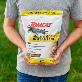 Tomcat Ground Penetrating Technology emulsification enables better castor-oil penetration into soil.