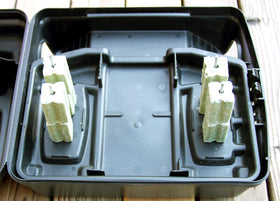 Removable bait tray enables quick bait replacement and reduced labor