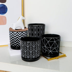 Ton Sin indoor-outdoor ceramic pot designed for flexible placement in living spaces.