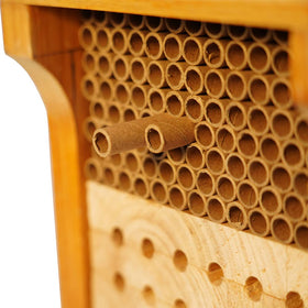 TOOBEETT Mason Bee House wax coating provides wind and rain protection