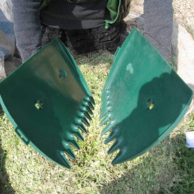 Tookie Leaves Grabber closed scoop design prevents items slipping during pickup