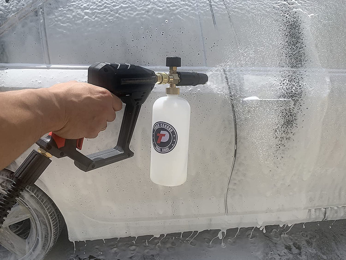 Tool Daily car wash with foam detail for easier rinsing