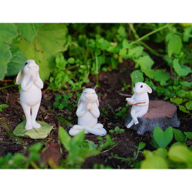 Top Collection garden scene ivory figure creates cozy focal point for miniature landscapes