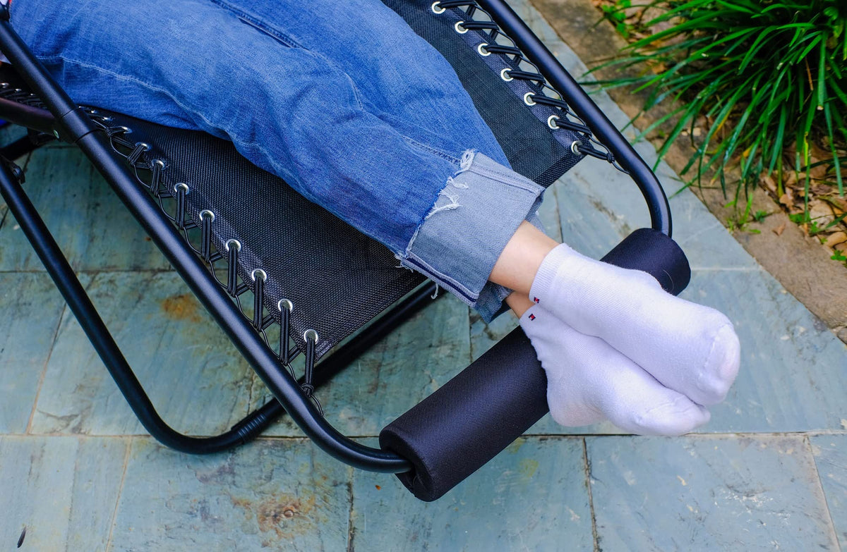 TOPJUM footrest cushion makes a thoughtful outdoor gift for enthusiasts.