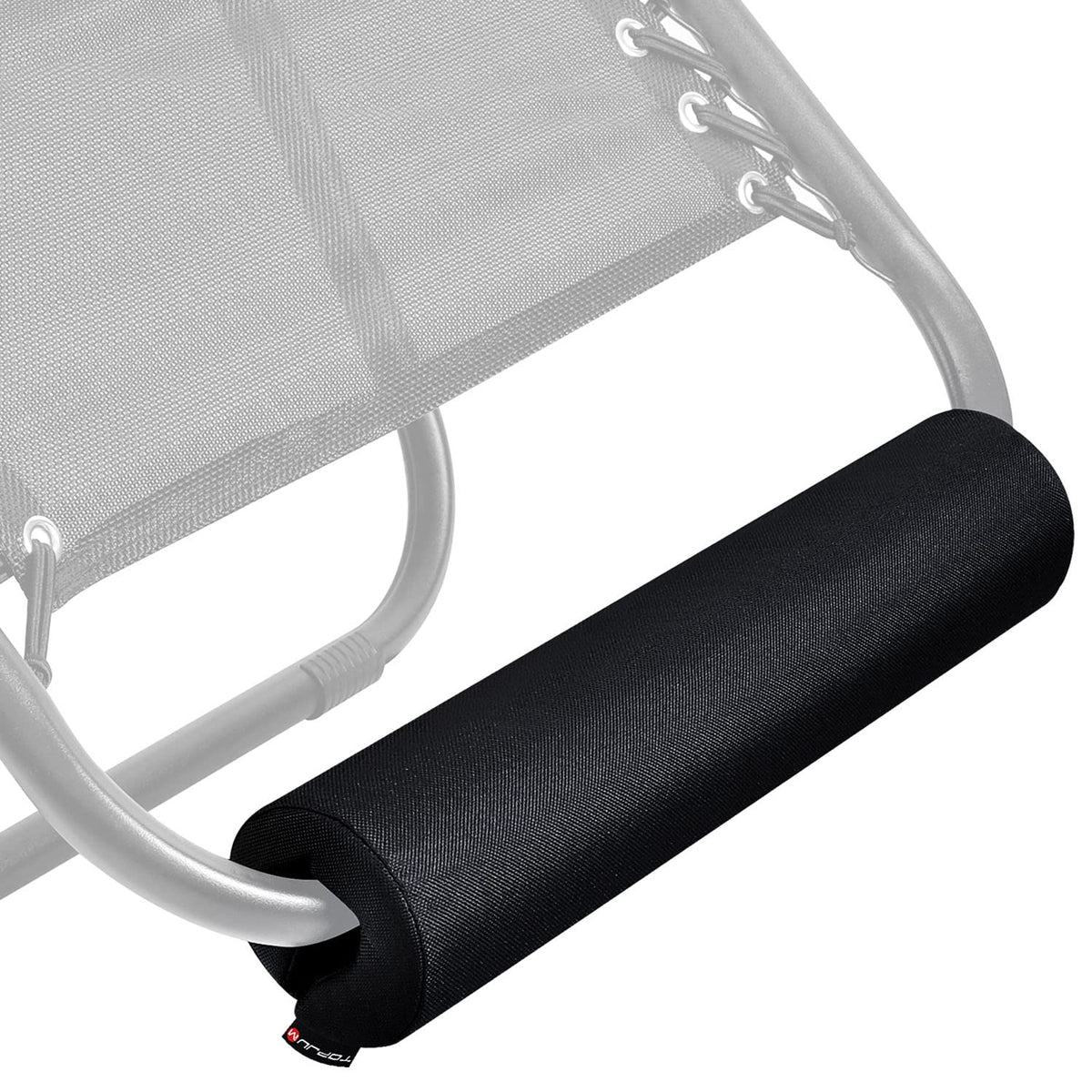 TOPJUM footrest cushion on a zero gravity chair enhances outdoor lounging.
