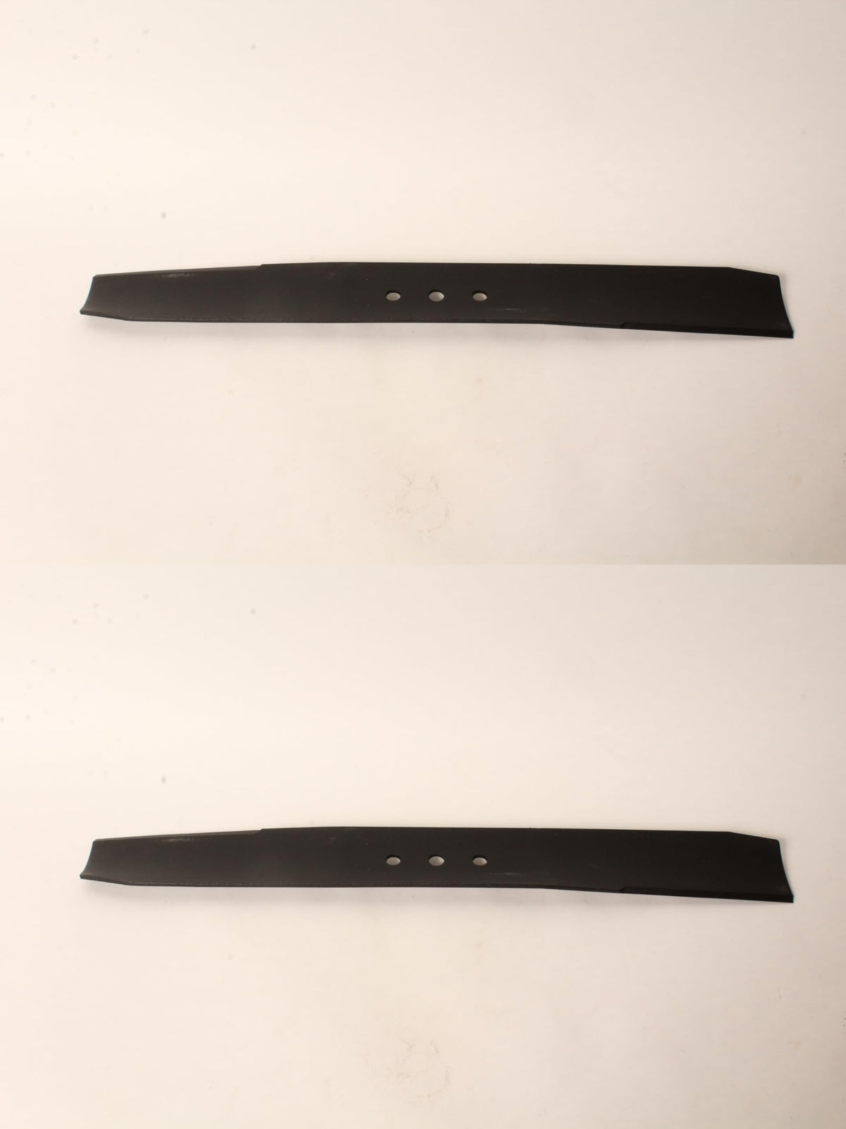 Toro blade 133-8183-03 replacement for 108-3762-03 on side view