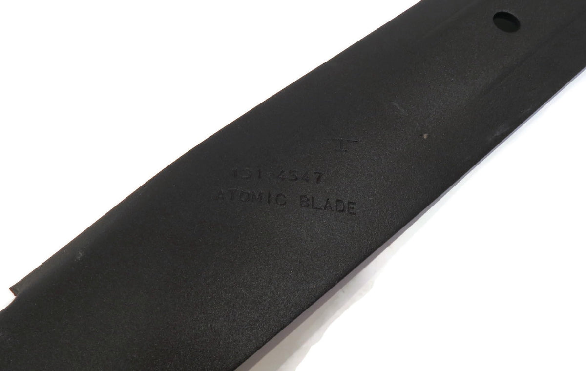 Display-pack packaging highlighting genuine Toro replacement blades.