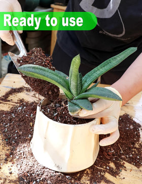 TOYPOPOR aged bark enhances soil structure and aeration for thriving plants.