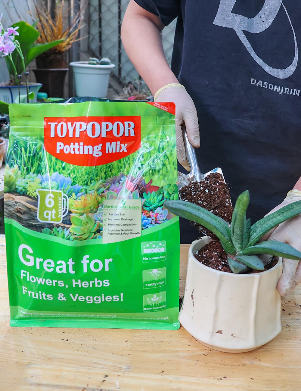 TOYPOPOR soil prepared for vibrant growth in containers and pots.