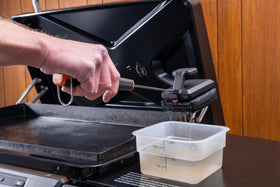 Traeger brush designed for use up to 450°F on hot grates.