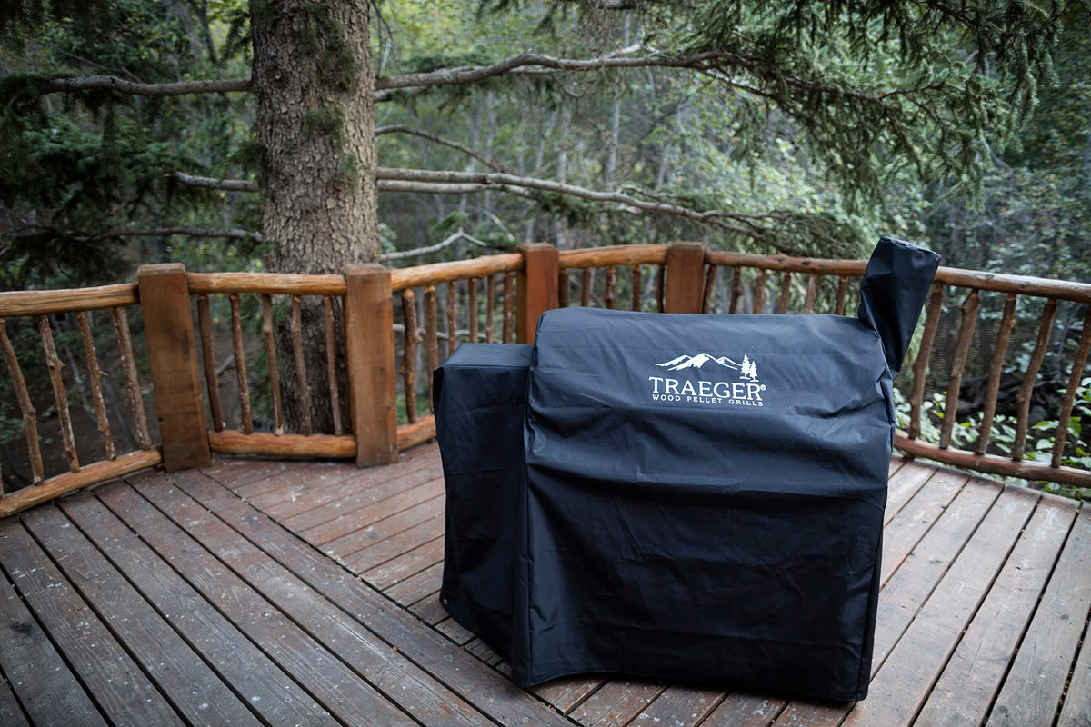 Traeger BAC380 Pro34 full-length back view shows snug fit for all-weather protection.