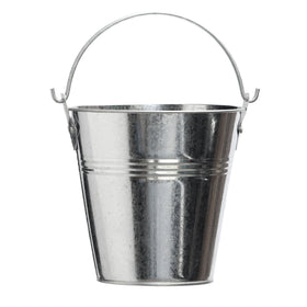 Traeger HDW152 grease bucket in durable-steel finish catching drips during grilling.