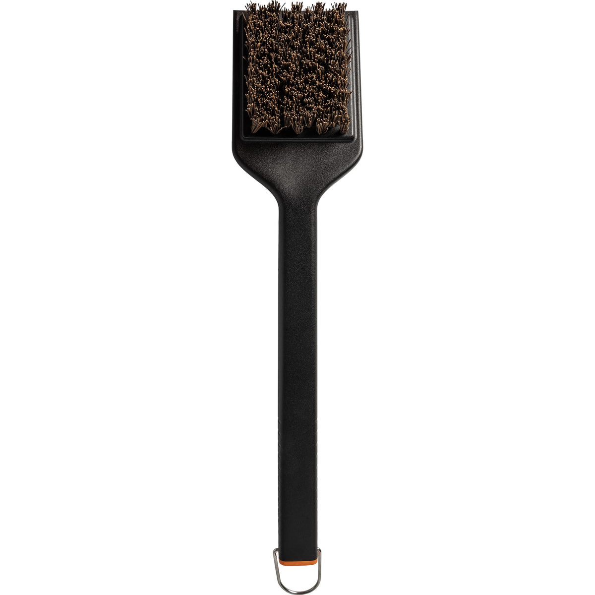 Traeger hot n' cold brush with palmyra bristles for tough grime removal.
