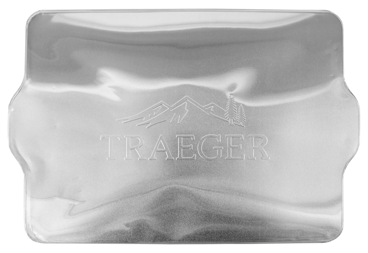 Traeger Silverton 620 liners in use catching drips for quick, mess-free grilling