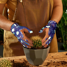 Trifabricy garden gloves make a thoughtful gift for gardeners