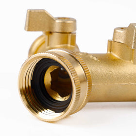Triumpeek brass hose splitter with o-rings installed for leak-free connections.