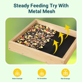TT Nature Platform Bird Feeder wood detail shows a sturdy natural finish and grain.