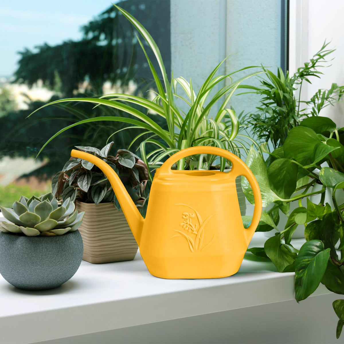 TTAOE GN durable plastic construction for indoor and outdoor use.