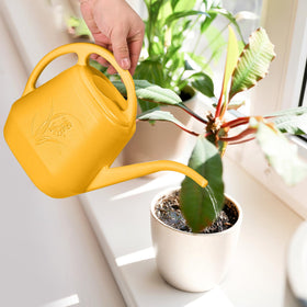 TTAOE GN lightweight design for easy maneuvering around plants.