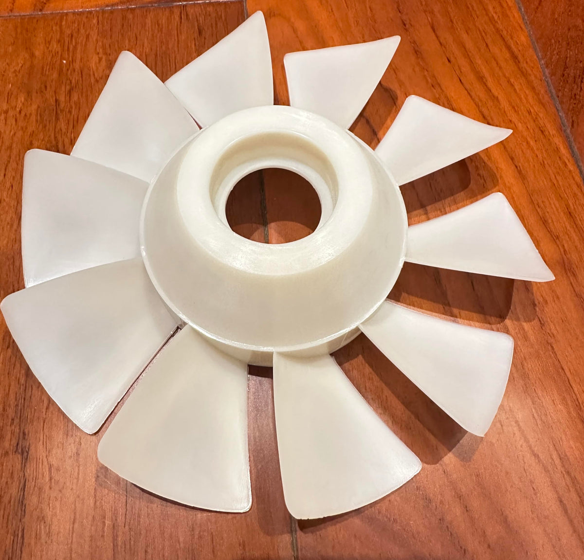TUAIC hydro fan installation preview for quick, tool-friendly swap