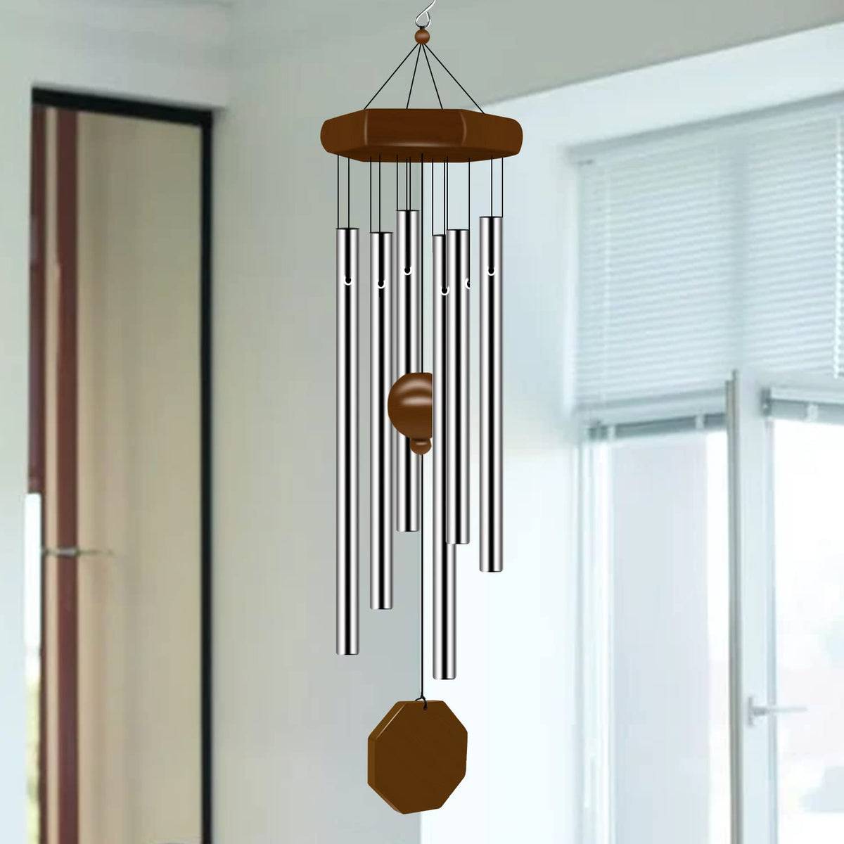 Tujol wind chimes secured by strong nylon rope ensure durable outdoor performance.