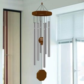 Tujol wind chimes secured by strong nylon rope ensure durable outdoor performance.
