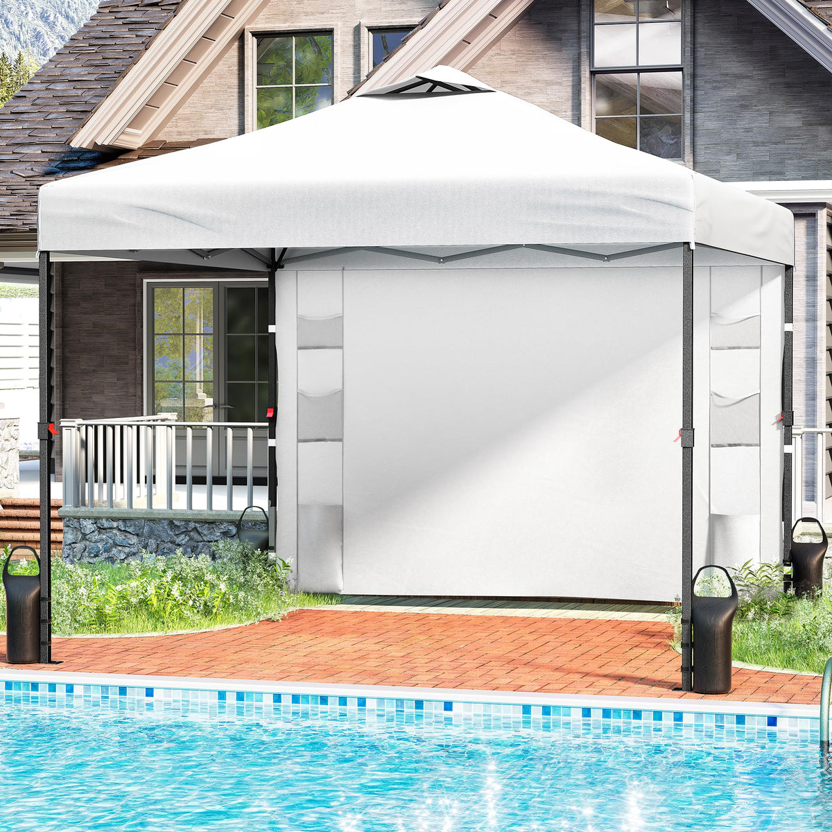 Tunbne canopy sidewall with pockets adds convenient storage on the go