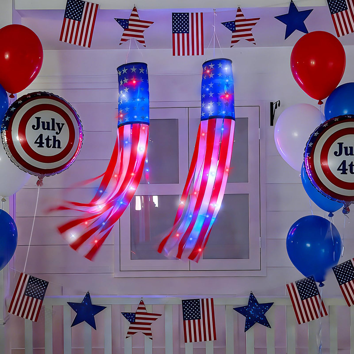 TURNMEON patriotic windsock enhances garden display