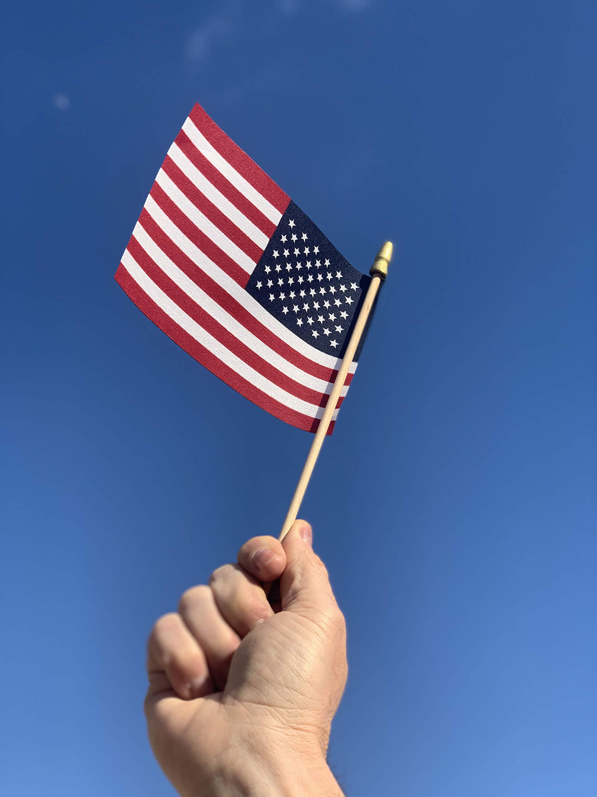 TUTARE 50 traditional US flag accents for festive decor.