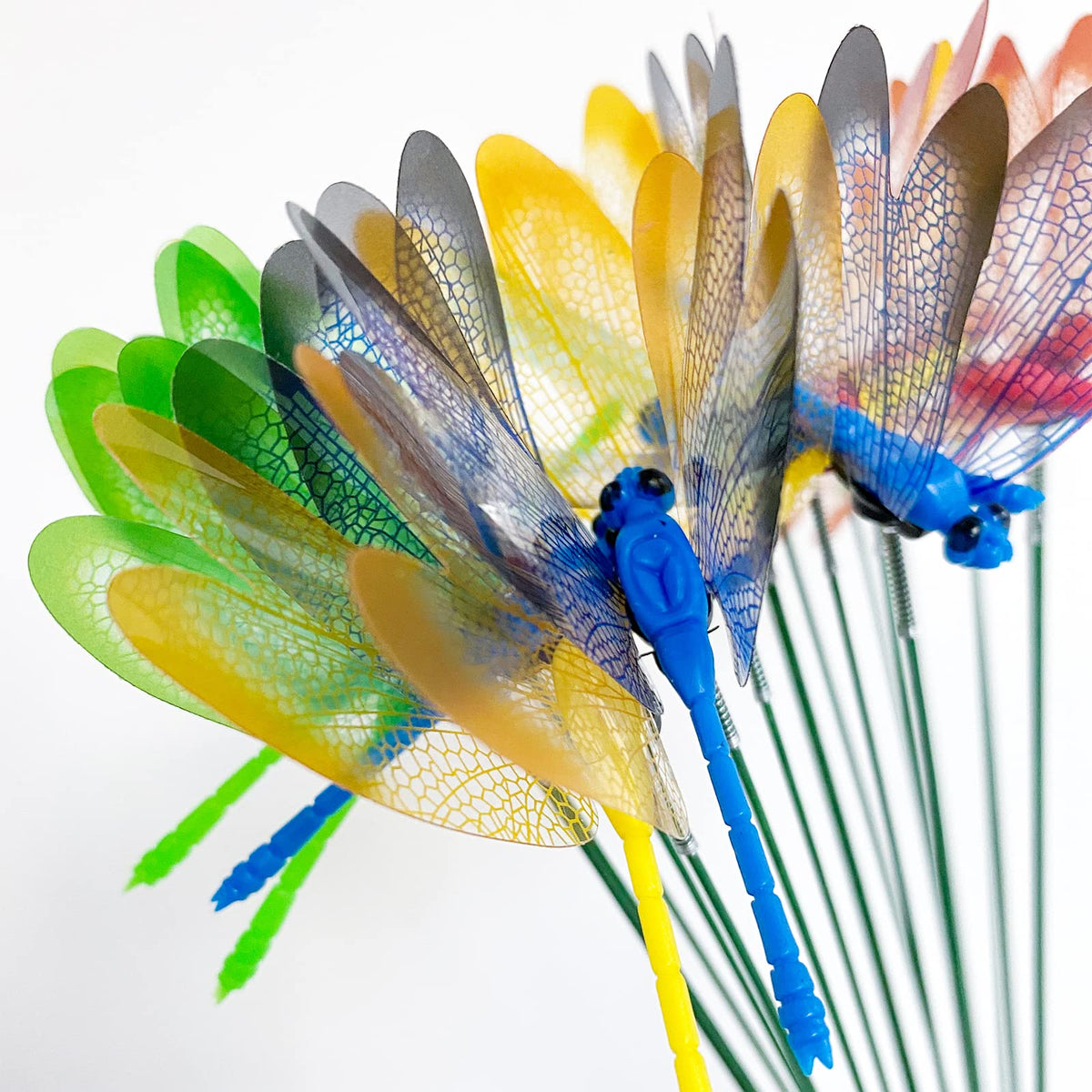 Tuxiaobu dragonfly decor ideal for photo backdrops and themed events.
