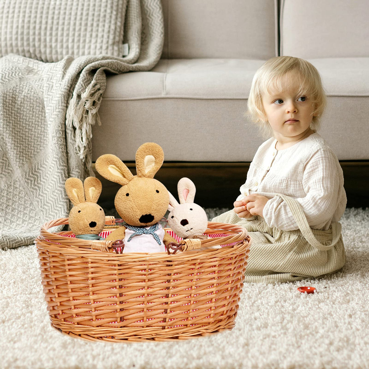 TwentyNext wicker basket suitable for weddings as a thoughtful gift.