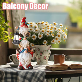 Twinbling lantern and gnome statue can be used separately.