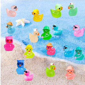 U-Zimikee diving duck provides dynamic appeal for underwater scenes