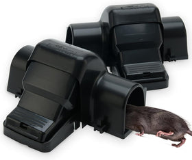 UCatch dual-entry rat trap outdoors with hands-free operation for efficient capture.