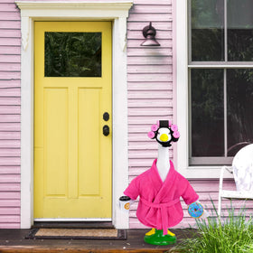 Ueyben goose waistband offers adjustable fit for cement or plastic lawn geese.