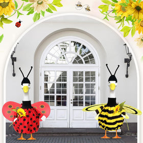 UGRASEA Porch goose decor display for garden parties and casual gatherings.