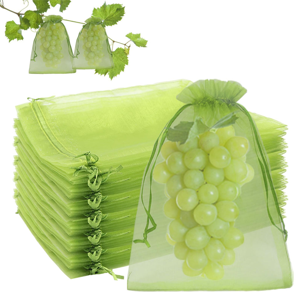 Uigidori fruit protection bag 6.5x9 green guards fruit while allowing airflow and light.