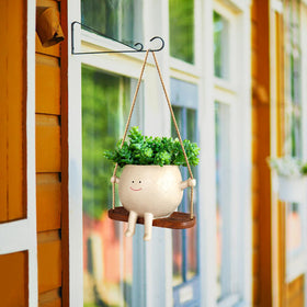 UMESONG face planter in garden or living room adds playful charm.